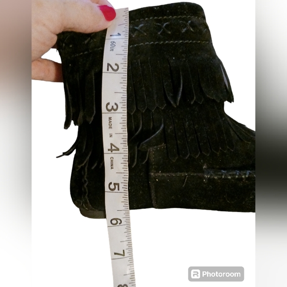 Chase & Chloe fringe zip up boots.  Girls.  Size: 13.  Black suede - Picture 10 of 11